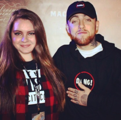 weed macmiller concert drugs blunts dabs joints sexy