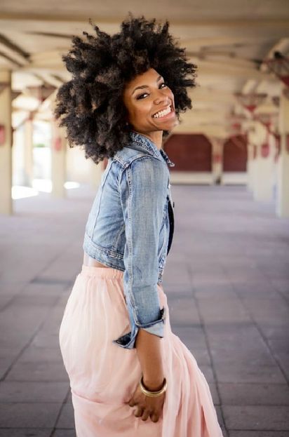 curlsbraidsandafros:prettyHappy black woman!! i love it