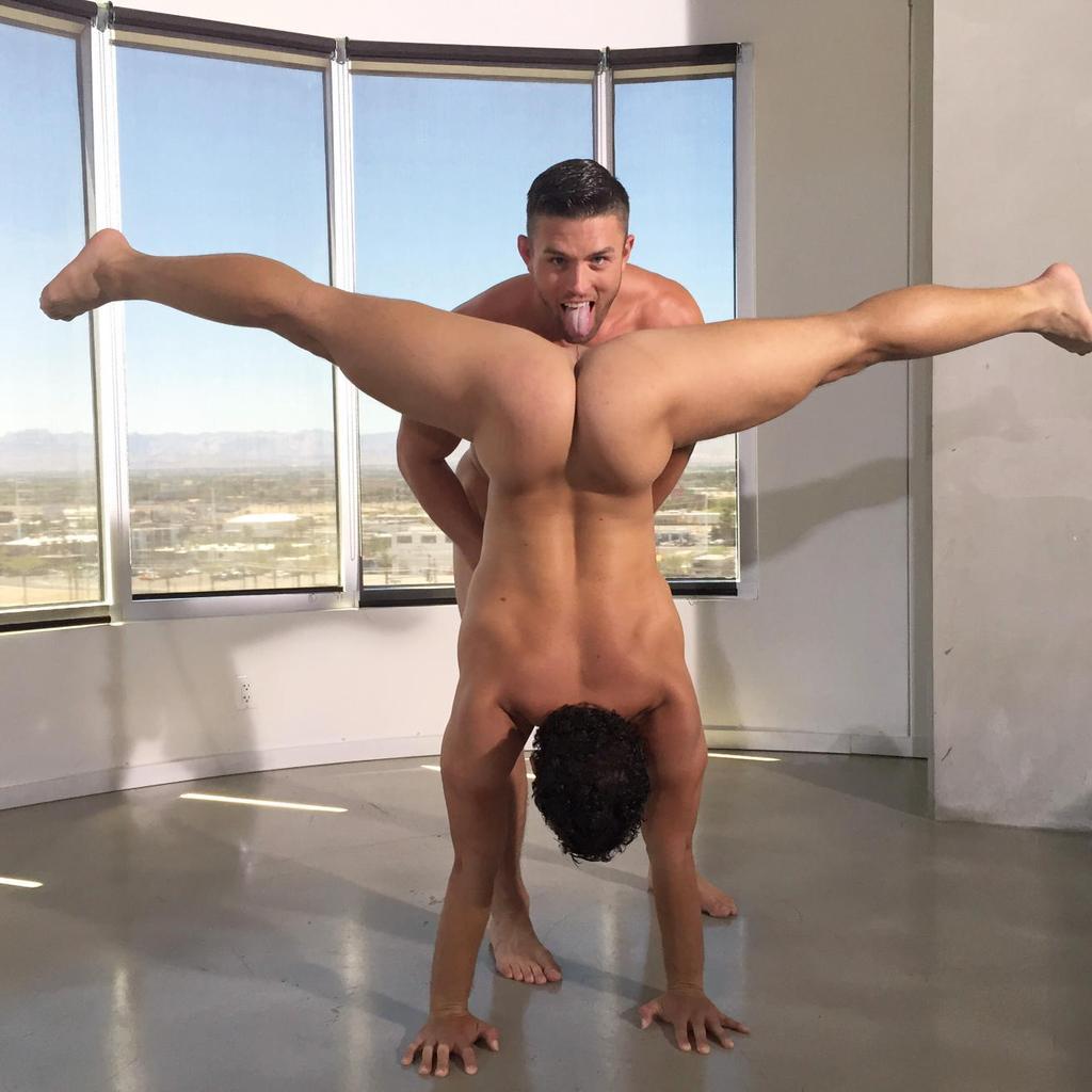 Headstand Rimjob