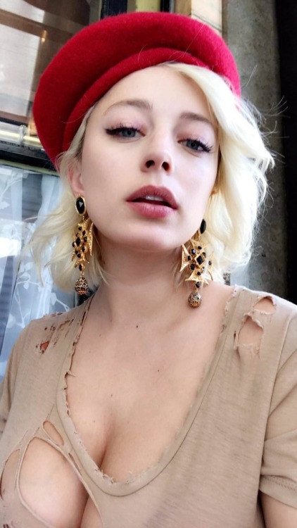 theblogcold:Caroline Vreeland