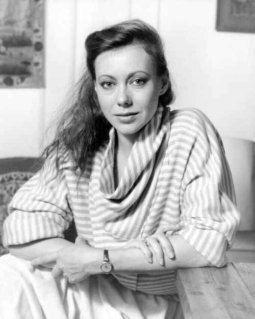 and jenny agutter | Tumblr
