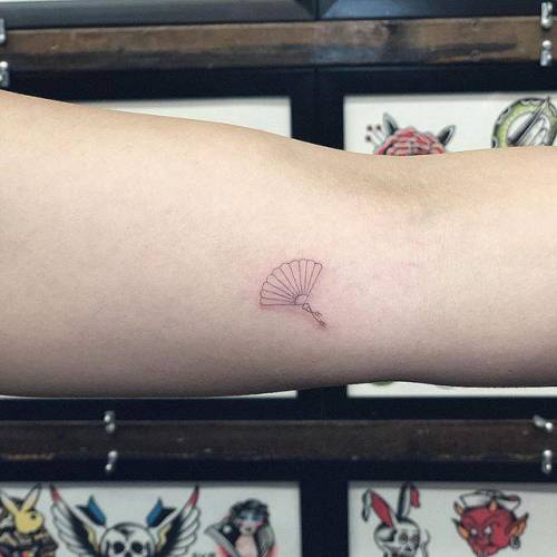 By Joey Hill, done at High Seas Tattoo Parlor, Los Angeles.... small;single needle;micro;line art;inner arm;tiny;joeyhill;hand fan;ifttt;little;other;fine line