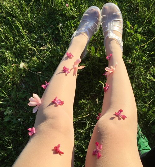 michellemoe:I want flowers all over my body