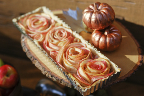 beautifulpicturesofhealthyfood:How to Make a Rose Apple...