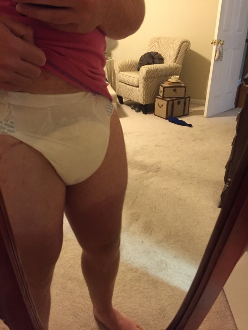 dprdallnight2:Very full and wet diaper on this rainy Sunday...