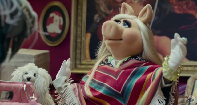 Muppet Fashions The Muppets S1 E11 Swine Song Miss Piggy Edition