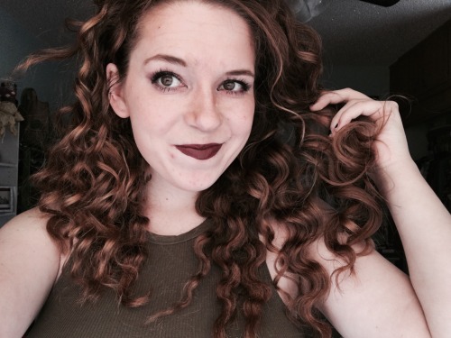 hellyeahredheads:cynthiajean:feelin myself