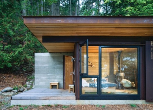 Ultra-modern cabin by Olson Sundberg Kundig Allen Architects, on...