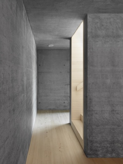 krgkrg:<br /><br />Concrete and wood interior. Haus am Moor by Bernardo Bader Architects.<br />