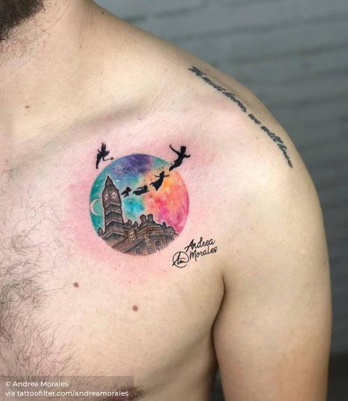 By Andrea Morales, done in Granada. http://ttoo.co/p/33325 andreamorales;big ben;chest;circle;disney;england;europe;facebook;film and book;geometric shape;illustrative;location;london;medium size;patriotic;peter pan 1953 film;twitter;united kingdom;united states of america