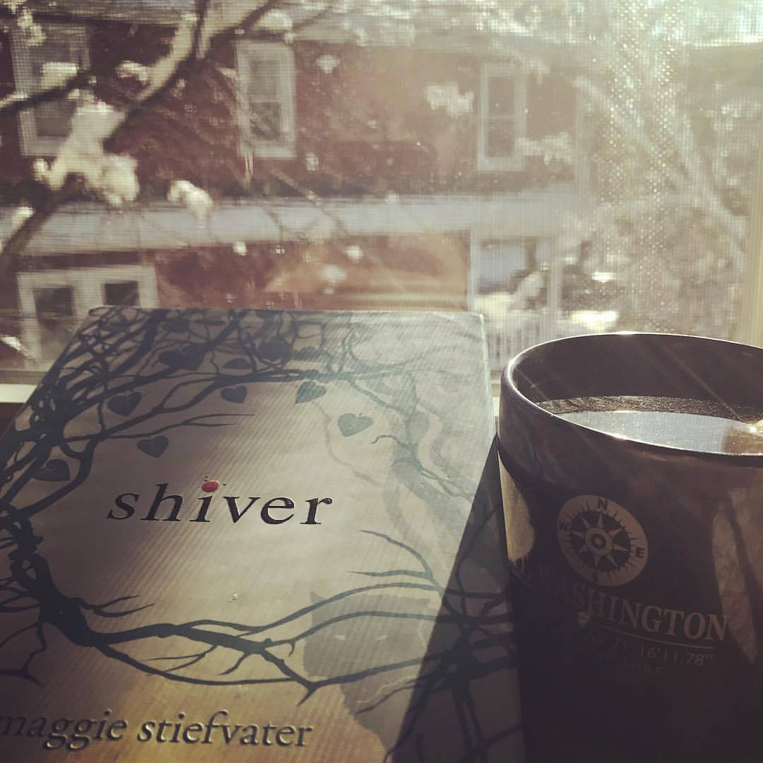 Every single year, when it starts to snow, I read my favorite book in the world. ðºâï¸ @maggie_stiefvater #shiver #wolvesofmercyfalls #maryreads #seventhtimeandcounting #amreading #readersofinstagram