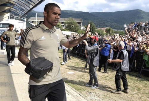 ildirigente:Juventus players before the game in Villar Perosa...