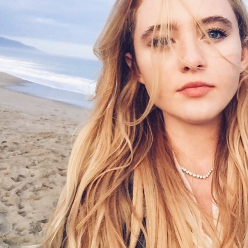 kathryn newton sexy kathryn newton sexy