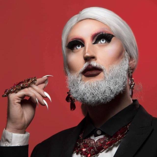 Drag Queens With Beards