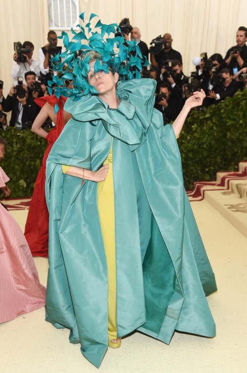 youwondersometimes:My favorite looks from the Met Gala 2018