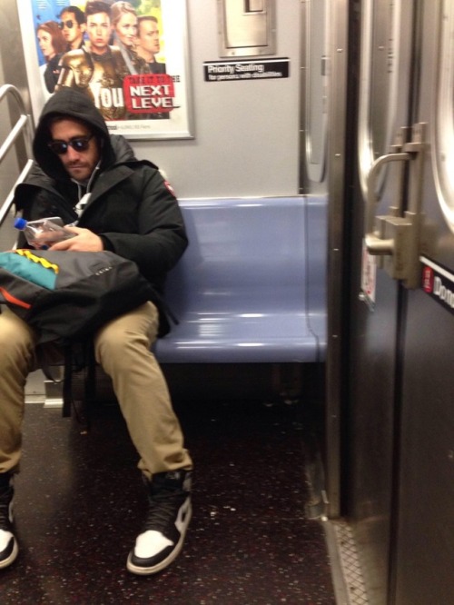 gyllenhaal-j:I wish that I was on the same Subway as Jake