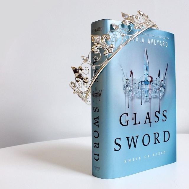 glass sword book cover