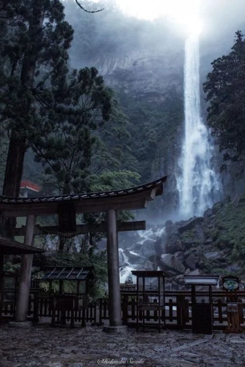 ka-go-me:Nachi Falls; Kumano, Japan