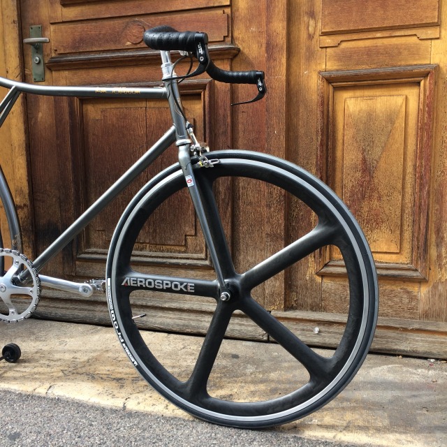 Wir starteten mit einem Teile-Sortiment welches auf die Singlespeed- und Fixie-Szene abgestimmt war. Die leidenschaftlichen Veloliebhaber sind aus der Voyage Cycling Store - Onlineshop