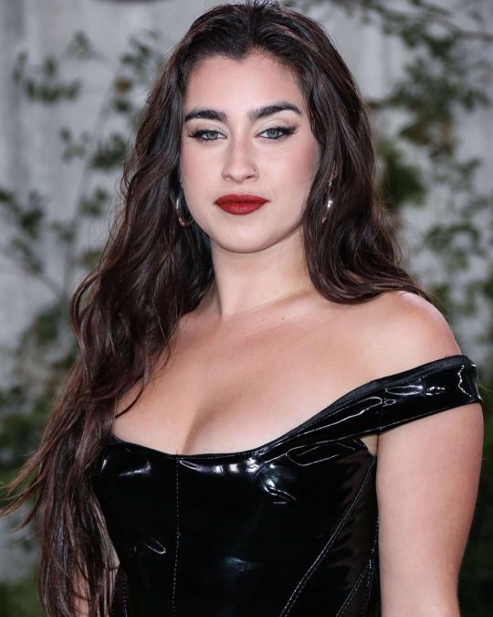 #WCW #LaurenJauregui 💚 https://www.instagram.com/p/B3-jkmYJK24/?igshid=iirccykbfn7r