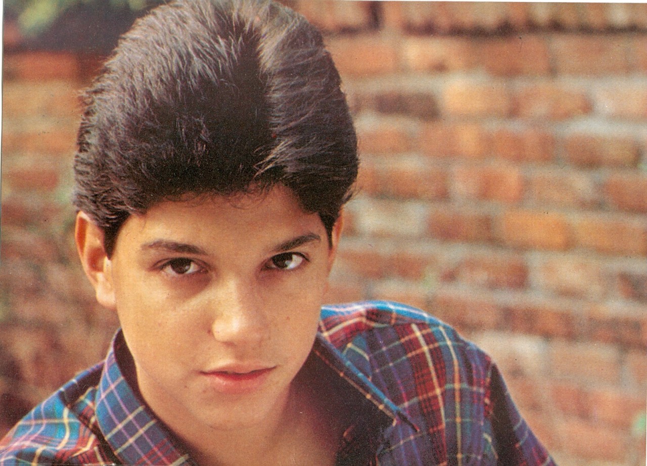 Ральф маччио. Ральф Маччио 1980. Ральф Маччио 2023. Ralph Macchio 80s.