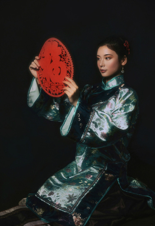 fuckyeahchinesefashion:Chinese fashion in style of Qing...