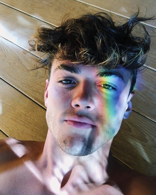 punishmedolans:@graysondolan: I laid on the ground to take...