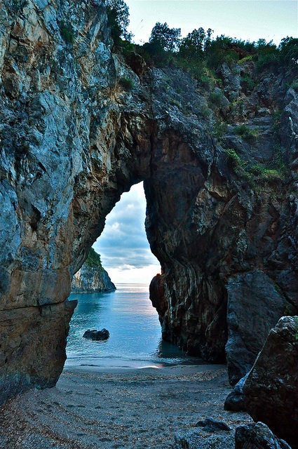 Arcomagno secluded beach, Calabria / Italy... - It's a beautiful world