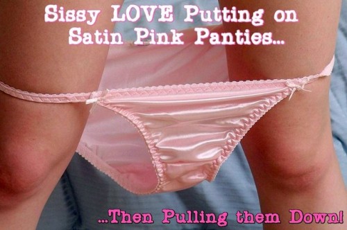 kristinaslonely:The only think a Sissy love more that putting on...