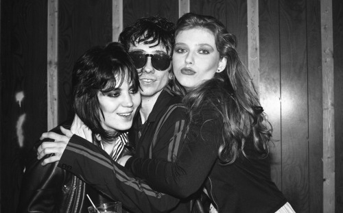 joan jett joan the runaways stiv bators dead boys punks bebe buell 1977 donna santisi x