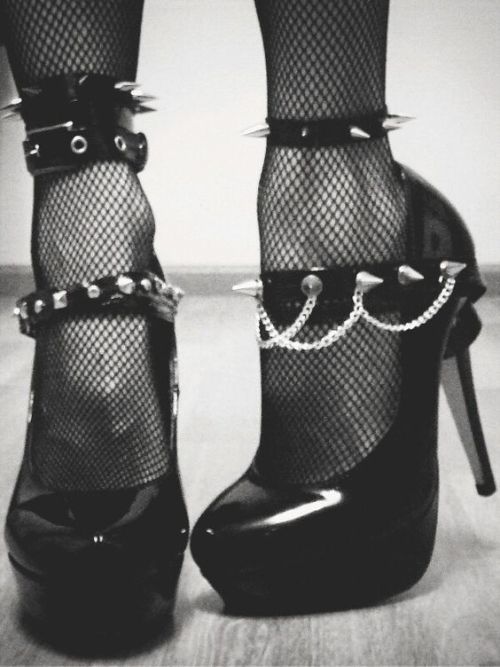 gothic heels | Tumblr