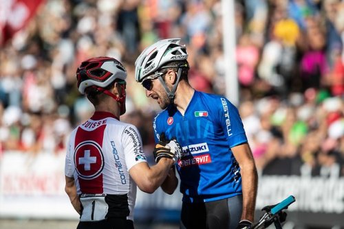 Relive the XCO Men & Women Elite races at the UCI Mountain...