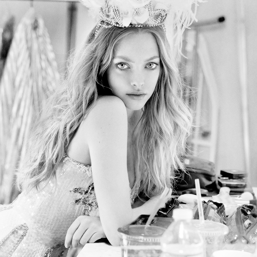 Amanda Seyfried Source