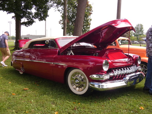 akron-squirrel:Car show highlights