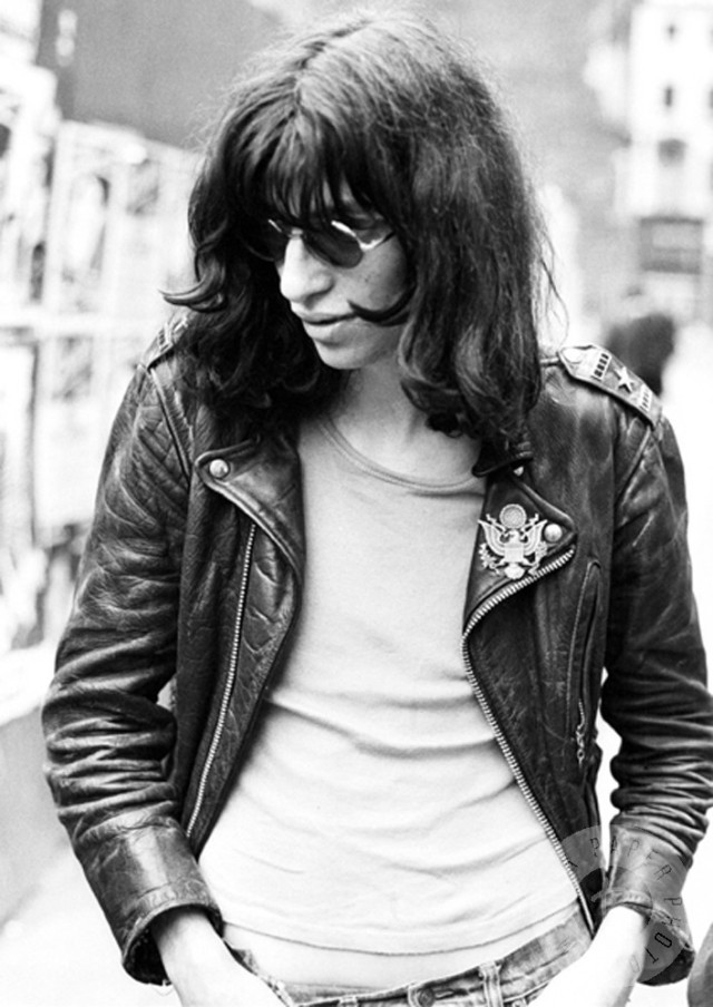 joey ramone head knocker