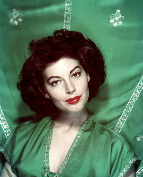 Ava Gardner: A Face Like No Other • Fuckyeahavagardner: Ava Gardner C. 1950