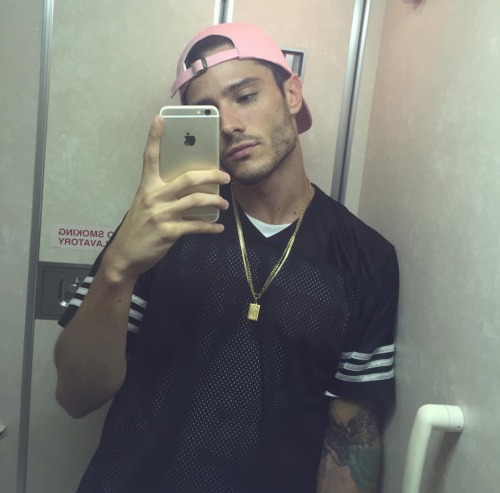 hot guy + a mirror + a phone