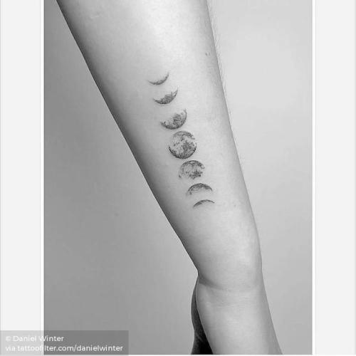 By Daniel Winter, done in Los Angeles. http://ttoo.co/p/229168 small;moon phase;astronomy;danielwinter;tiny;ifttt;little;forearm;moon;illustrative