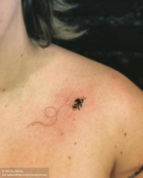 By Wicky Nicky, done at West 4 Tattoo, Manhattan.... insect;small;wickynicky;animal;chest;tiny;bee;ifttt;little;illustrative