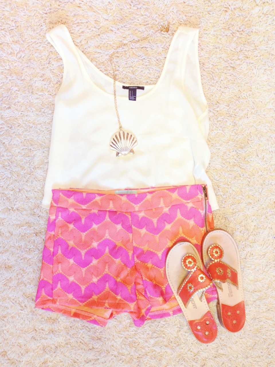 Outfit ideaTank- forever 21Shorts- Judith MarchSandals- jack ...