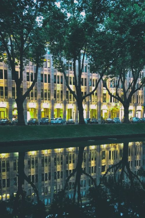 urban light reflections mirrored düsseldorf photographers on tumblr original photographers uwhearts uwhe-arts by uwe heinze evening mood germany