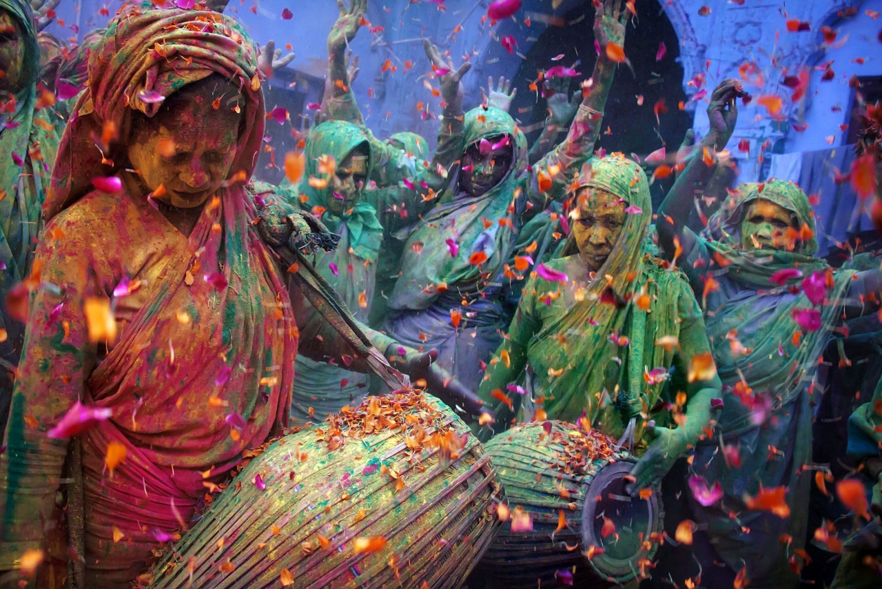 holi photography national geographic