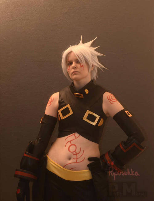 pupusukka:Cosplay of angry spike boi aka Haseo from...