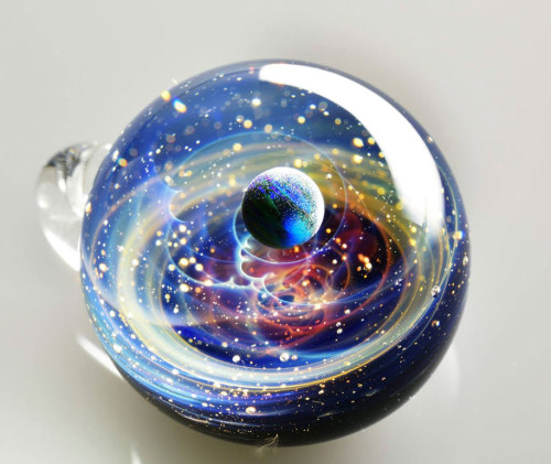 mayahan:Space Glass by Satoshi Tomizu: Galaxy Pendants Made...