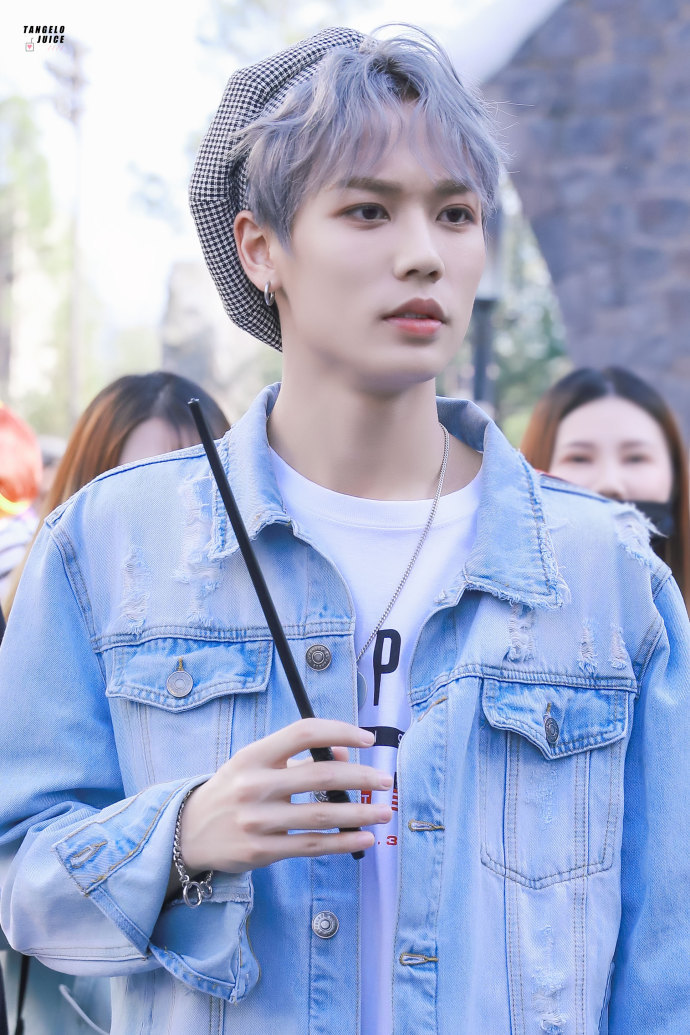 Official Nine Percent — Lin Yanjun - 180414 LA Outing [trans] # ...