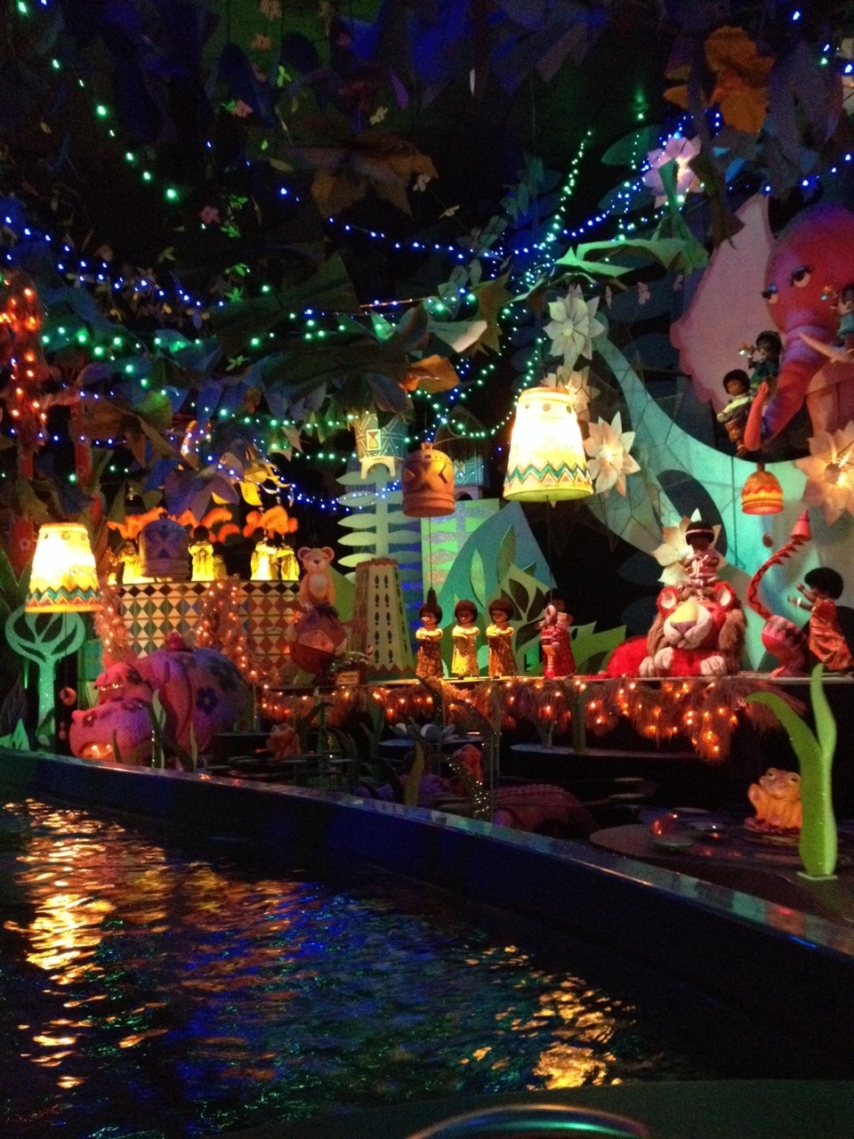 Welcome to the Happiest Place on Earth! — My photos of Its a Small World Holiday!