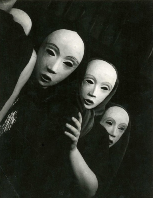 last-picture-show:Yvonne Chevalier, Masques, 1935