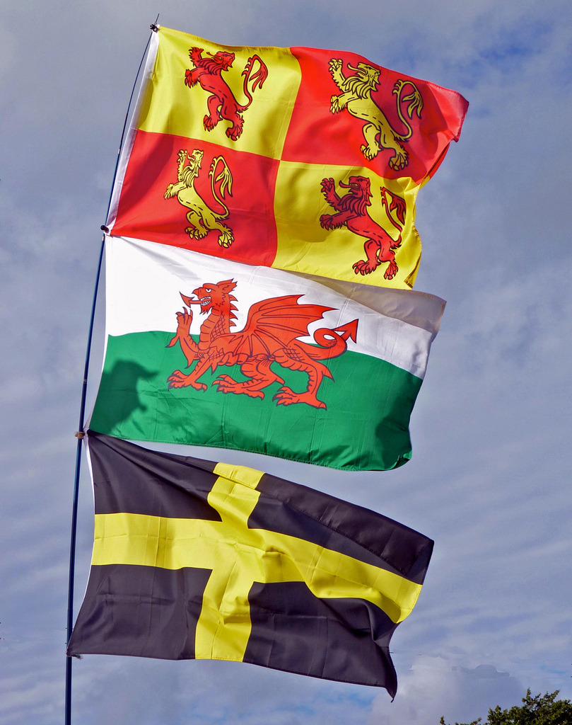 Флаг Wales