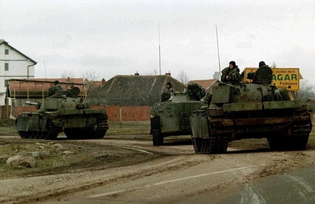 ourforgottenwars: Yugoslav Army takes position...