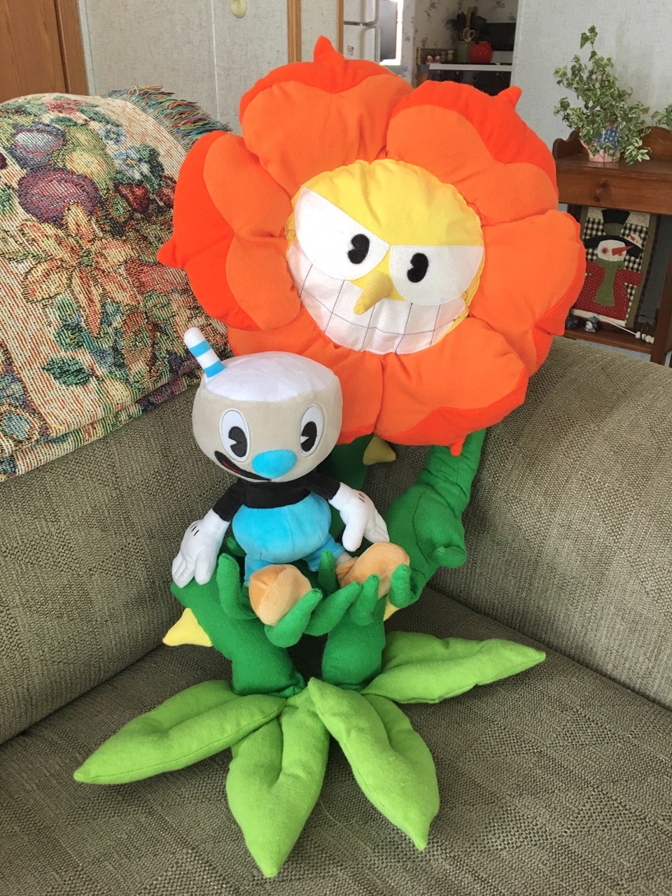 cagney carnation plush